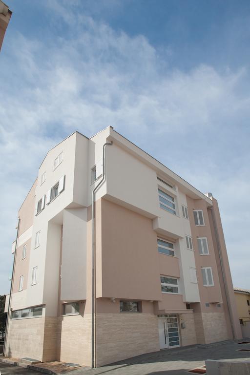 נובליה Apartments Lofiel מראה חיצוני תמונה